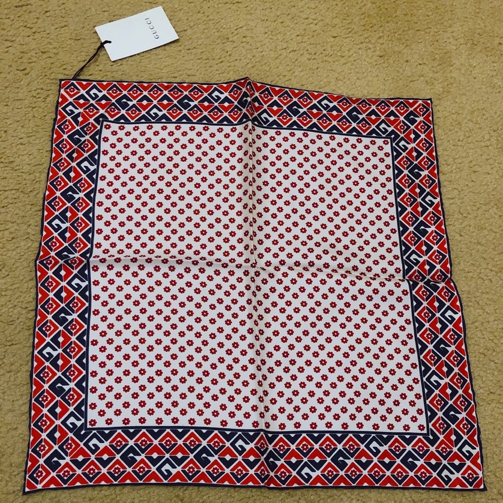 Gucci pocket square